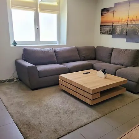 La 8 - Belle Maison De Caractere Avec Piscine